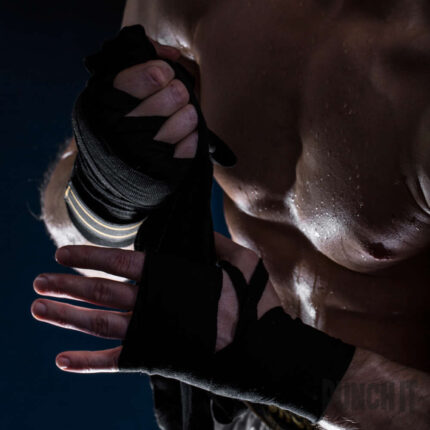 Punch-it-Hand-Wraps-4.6-m-BlackRed-02-1.jpg